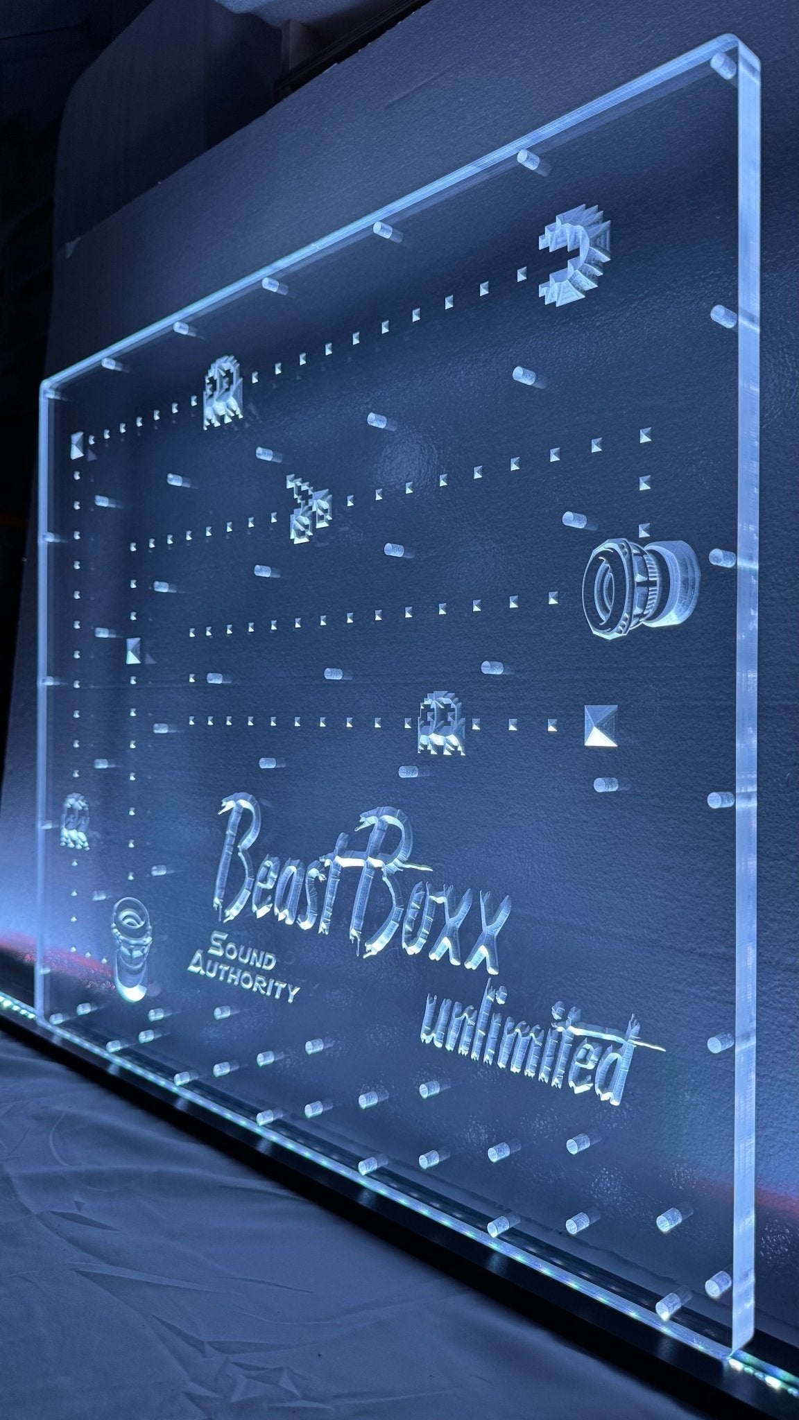 Sound Authority Plexiglass - 24" x 24" 3D Engraved Acrylic Window For Subwoofer Box